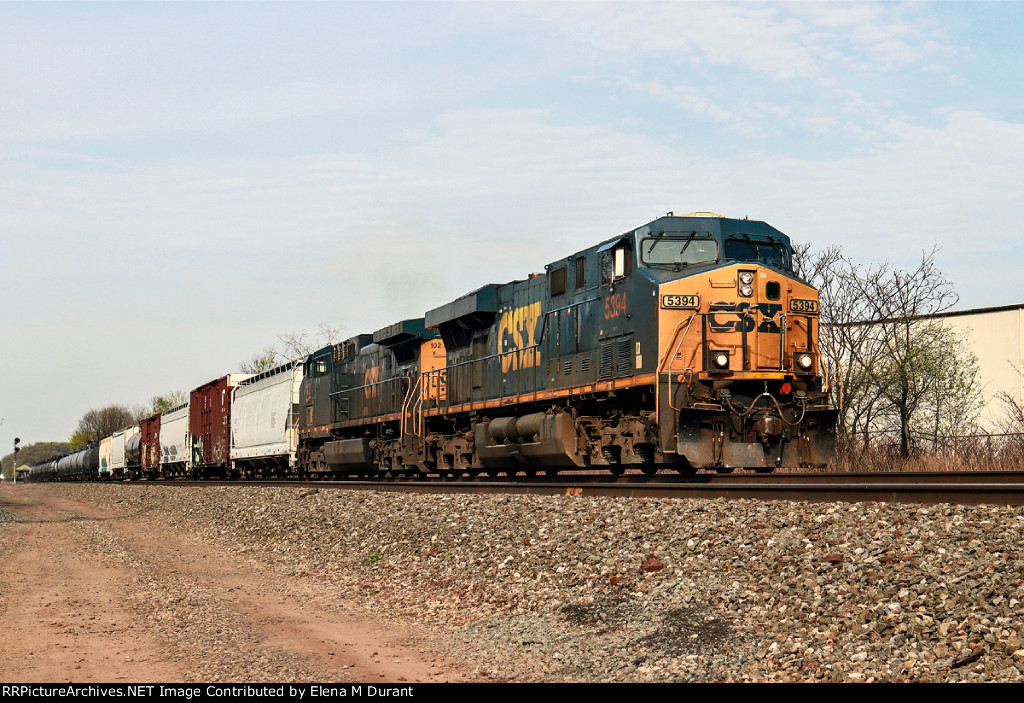 CSX 5394 on M-301